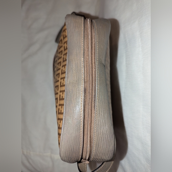 Fendi Zucchino Cross Body Shoulder Bag Brown RARE EUC with COA - Picture 11 of 16